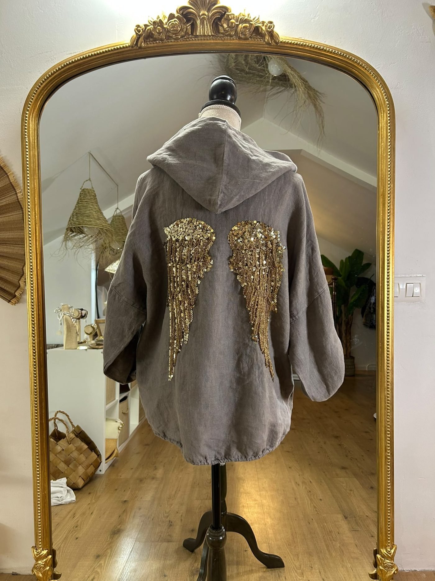 Chaqueta Gris Alas Lentejuelas